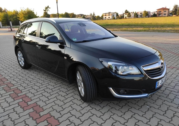 Opel Insignia cena 47500 przebieg: 202500, rok produkcji 2016 z Suwałki małe 121